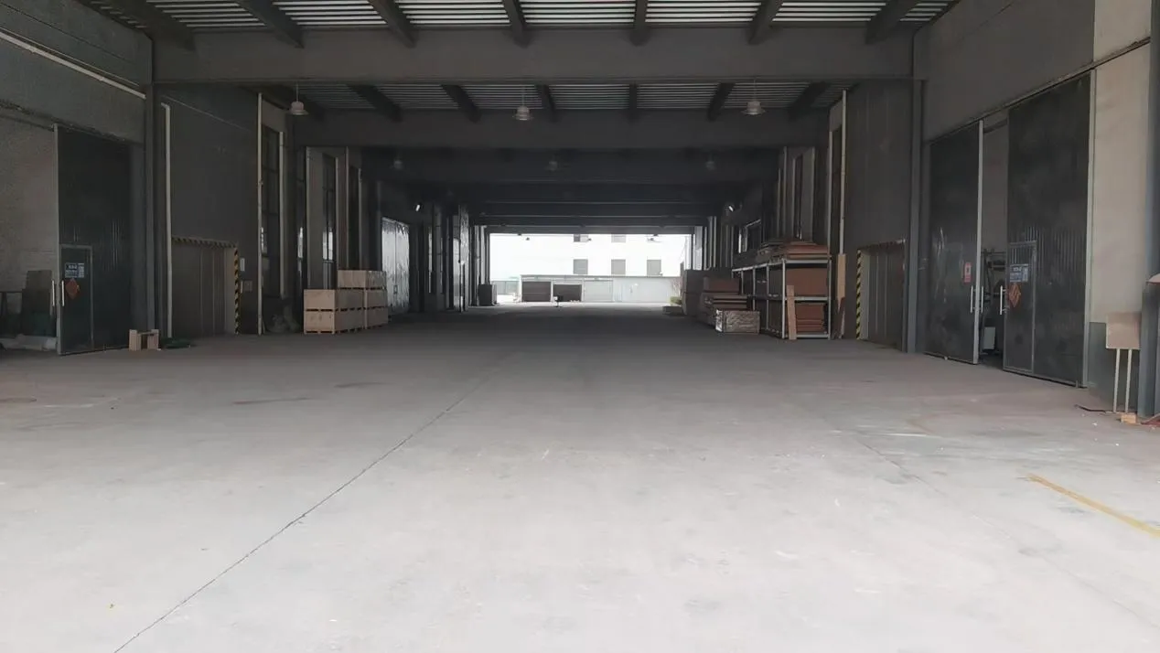 Pictures of facility before commercial clean-out