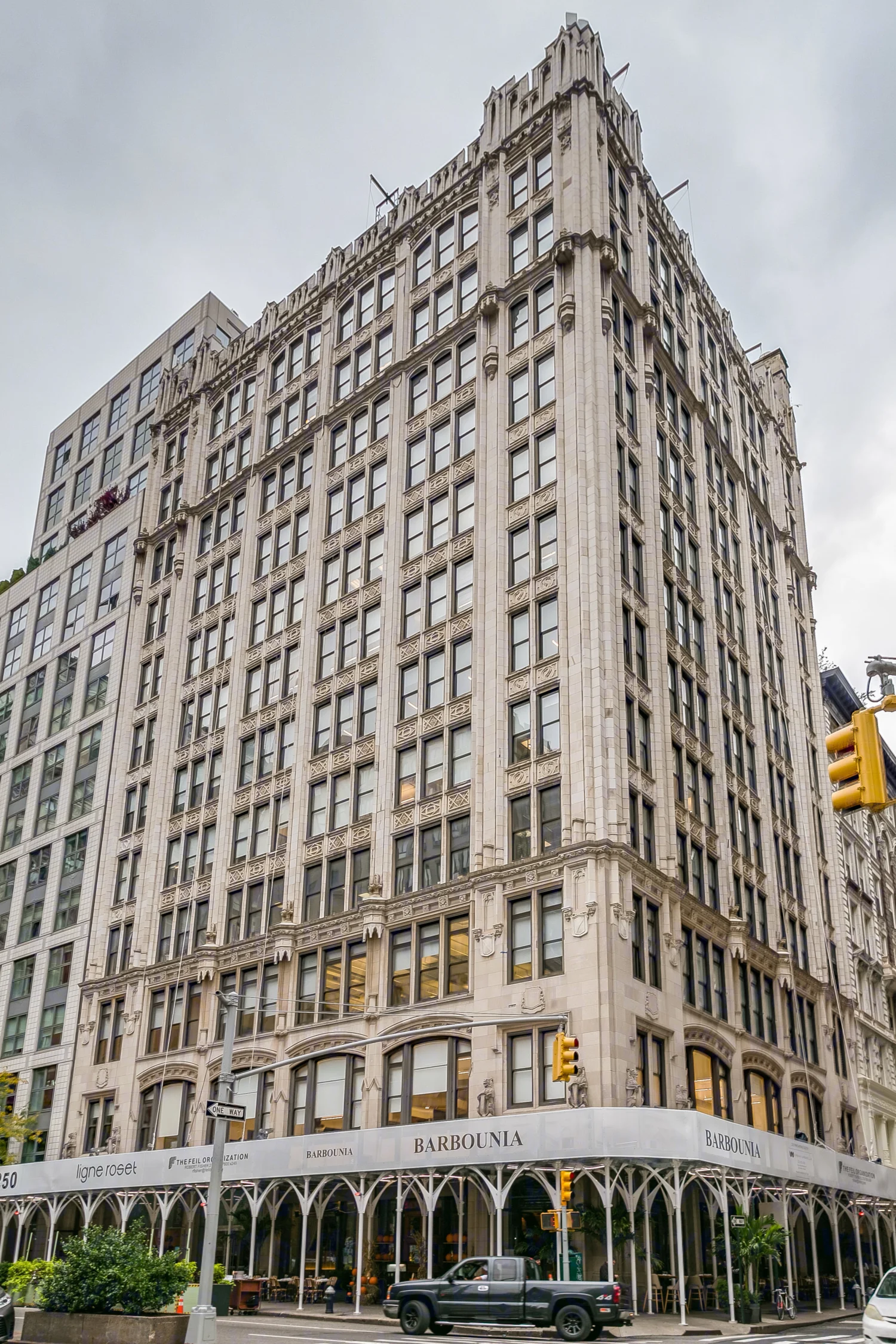 250 Park Avenue South